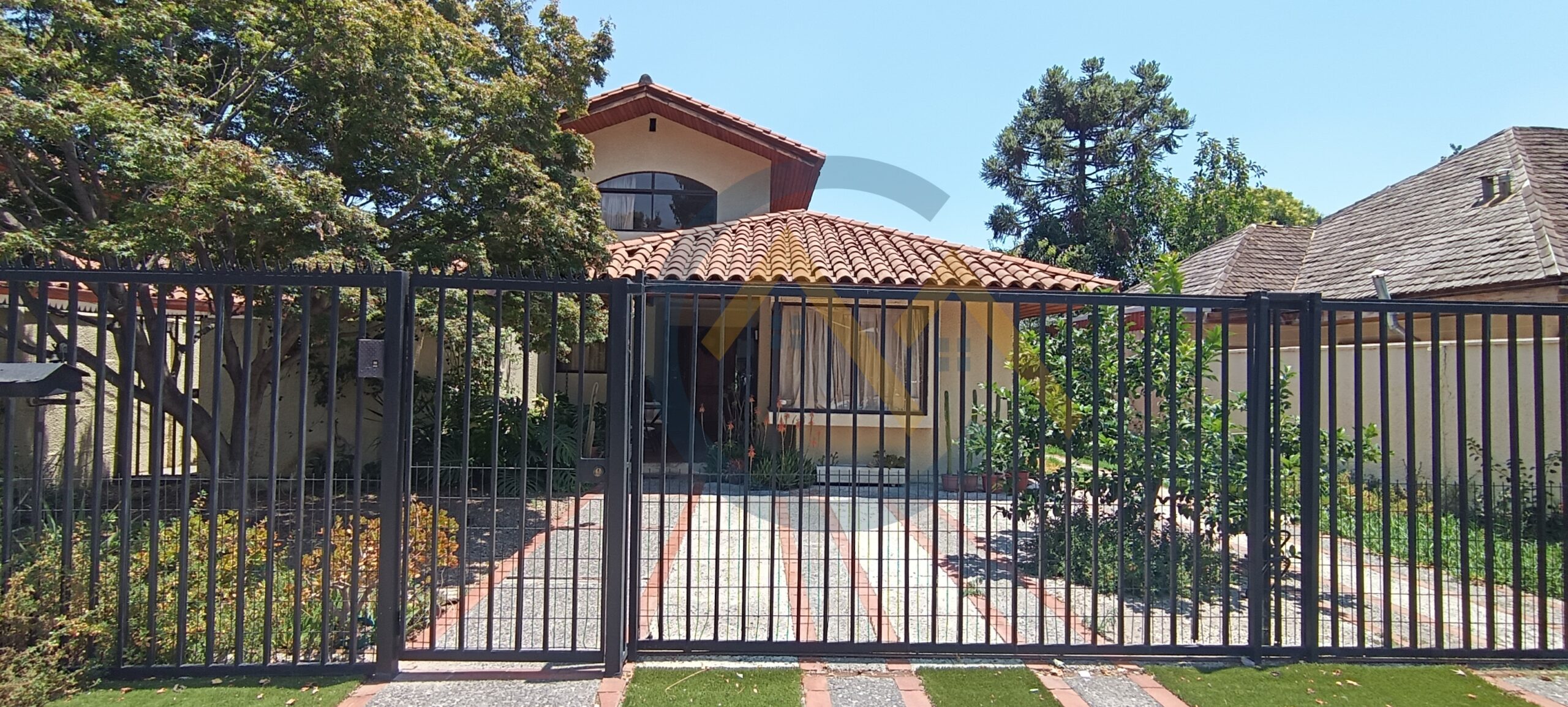 CASA EN VENTA EN LOS DOMÍNICOS – LAS CONDES